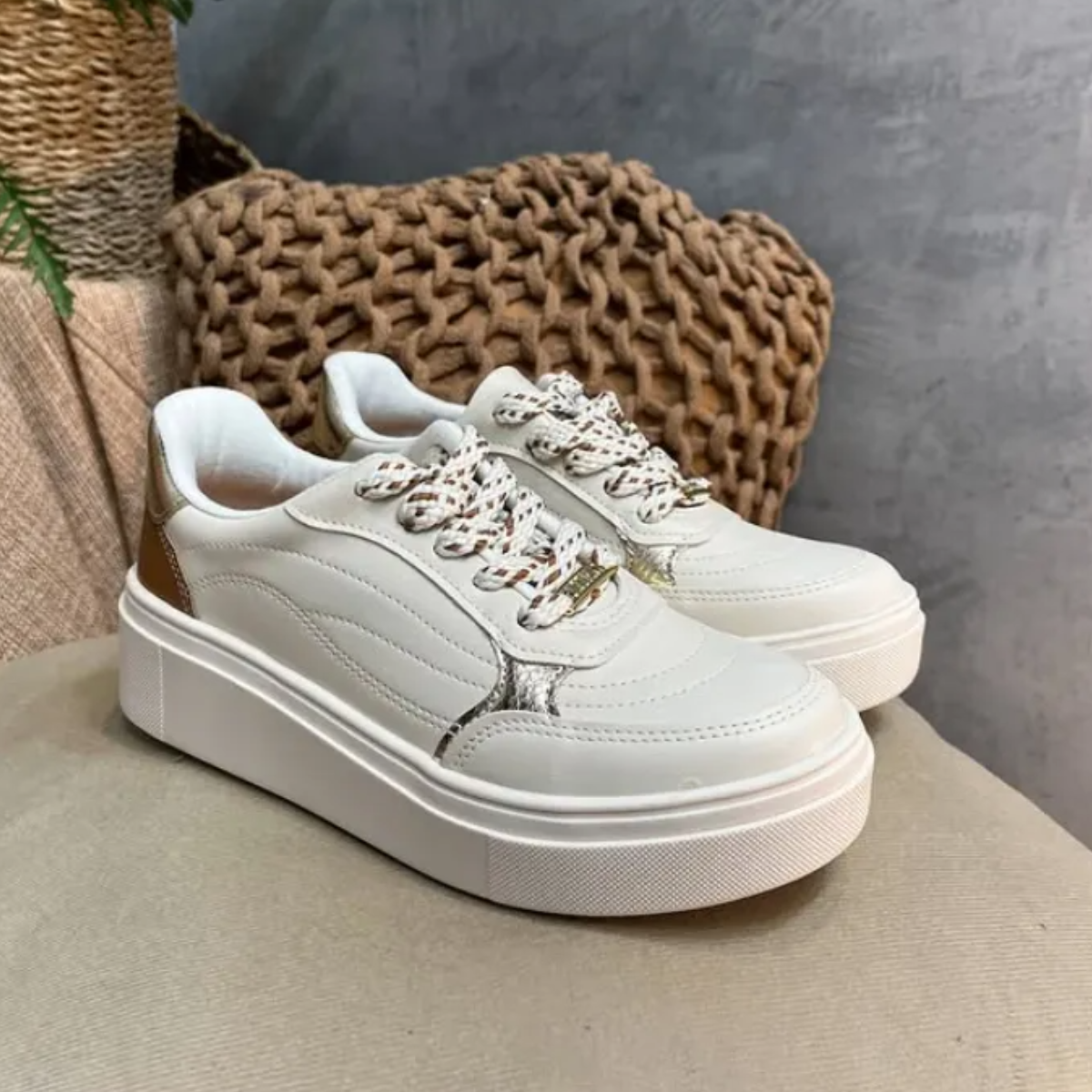 Tenis Feminino Plataforma Brilho Casual Vizzano