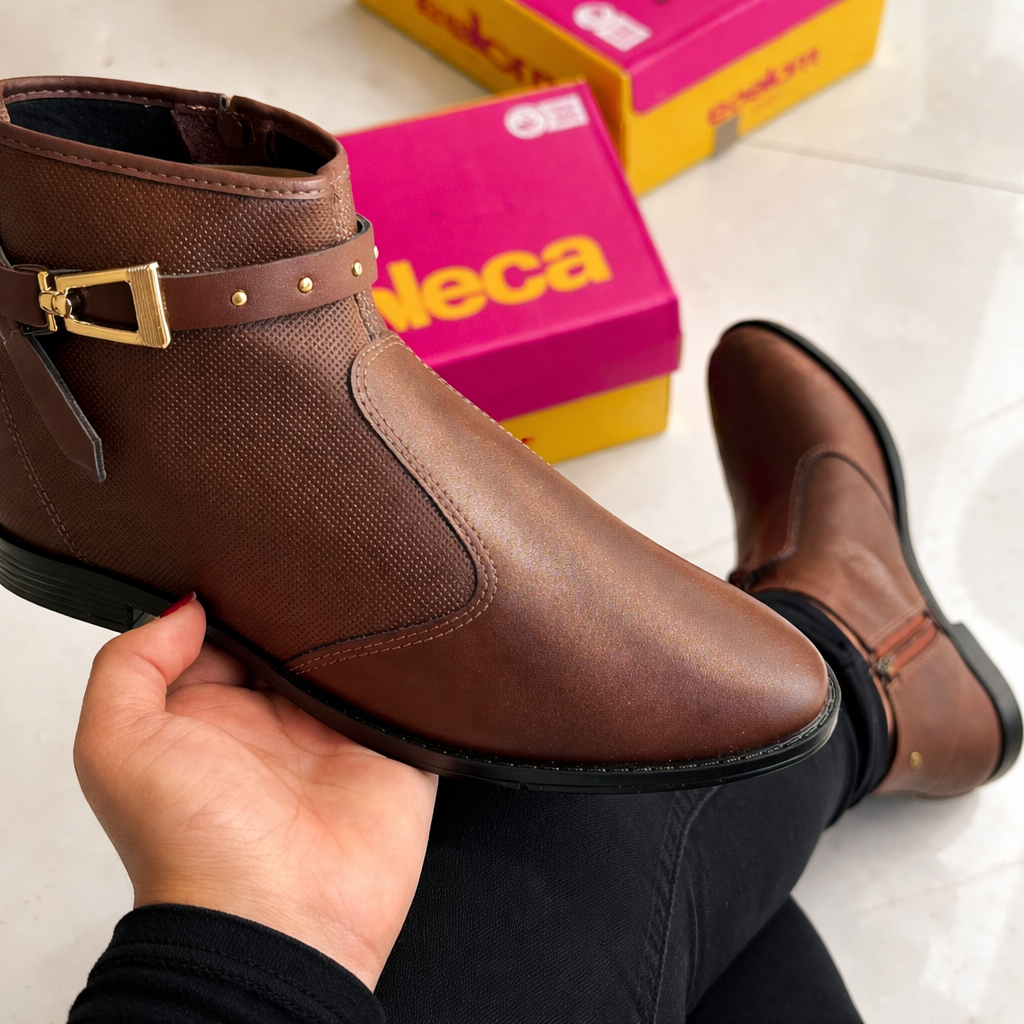 Bota Feminina Moleca Cano Curto Rasteira Fivela Coturno Country Confortável Salto Baixo