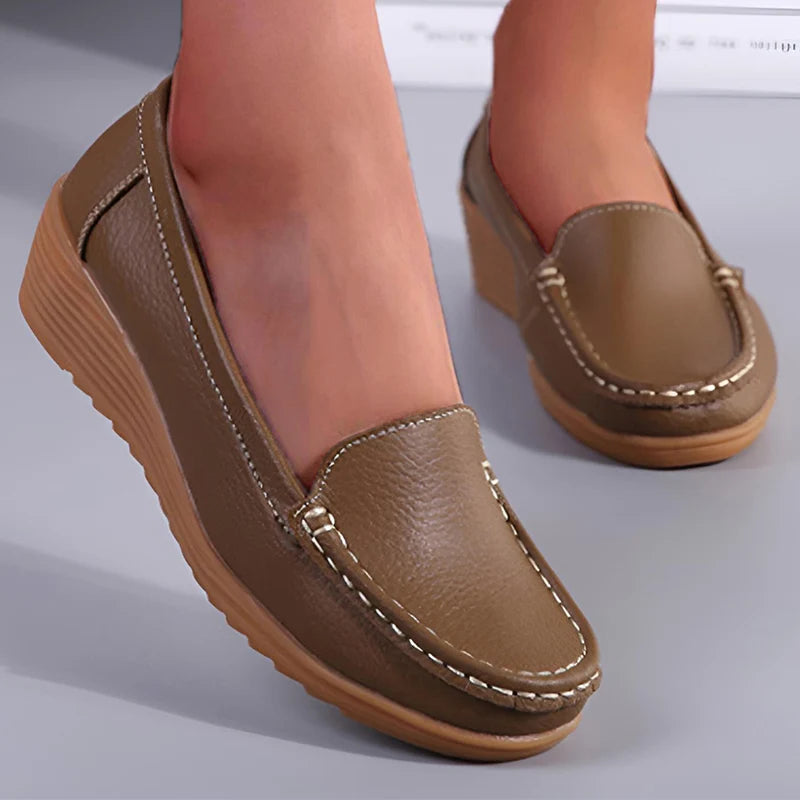 Mocassim Feminino de Couro