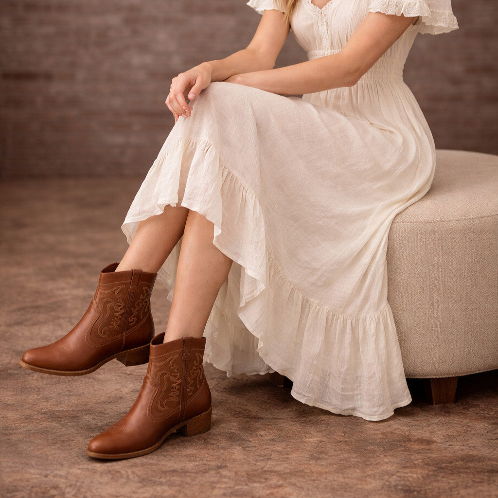 Bota Moleca Country Cano Curto Feminina Confortável