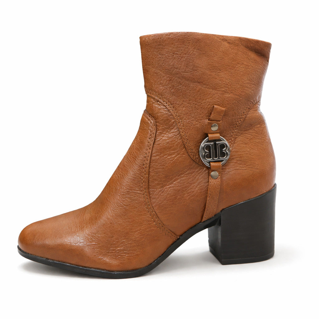 Bota Coturno Cano Curto Couro Bottero Burnish Fivela